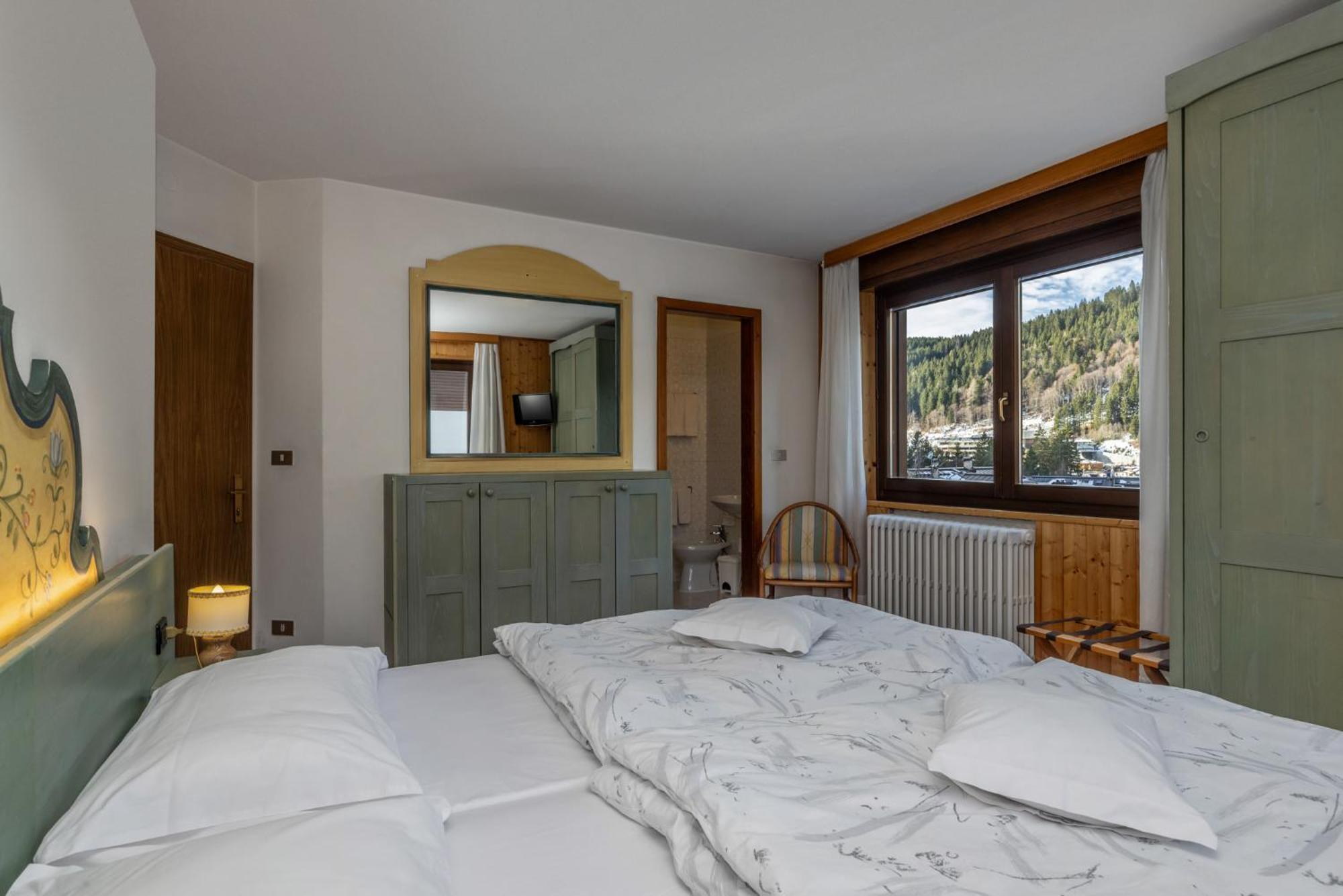 Hotel Garni Norma Madonna Buitenkant foto